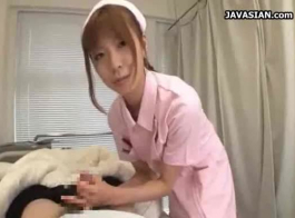 एशियाई नर्स अस्पताल में अपने घुटनों पर बैठ गई और चुदाई करने से पहले अपने मरीज के डिक को चूसा।