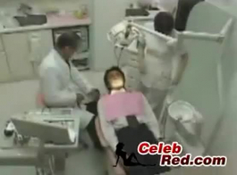जापानी नर्स झटके से झटका हो रही है